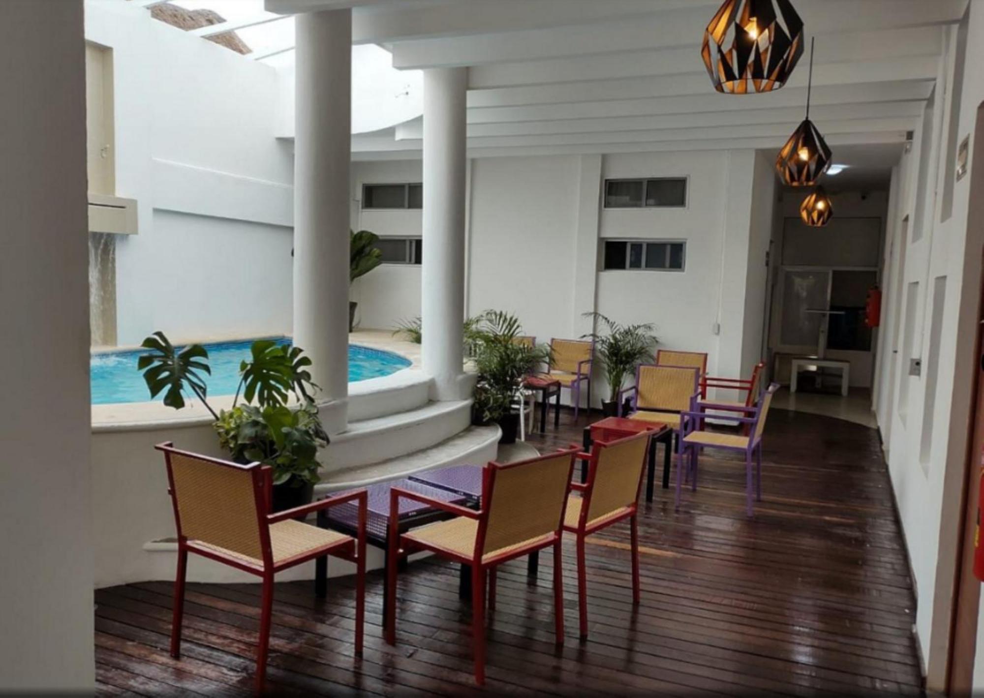 Hostal Del Mar Playa del Carmen Bagian luar foto